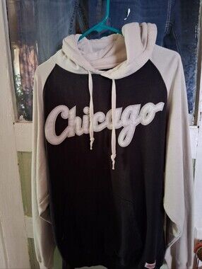 Stitches Chicago Script Raglan Hoodie - Black & Cream